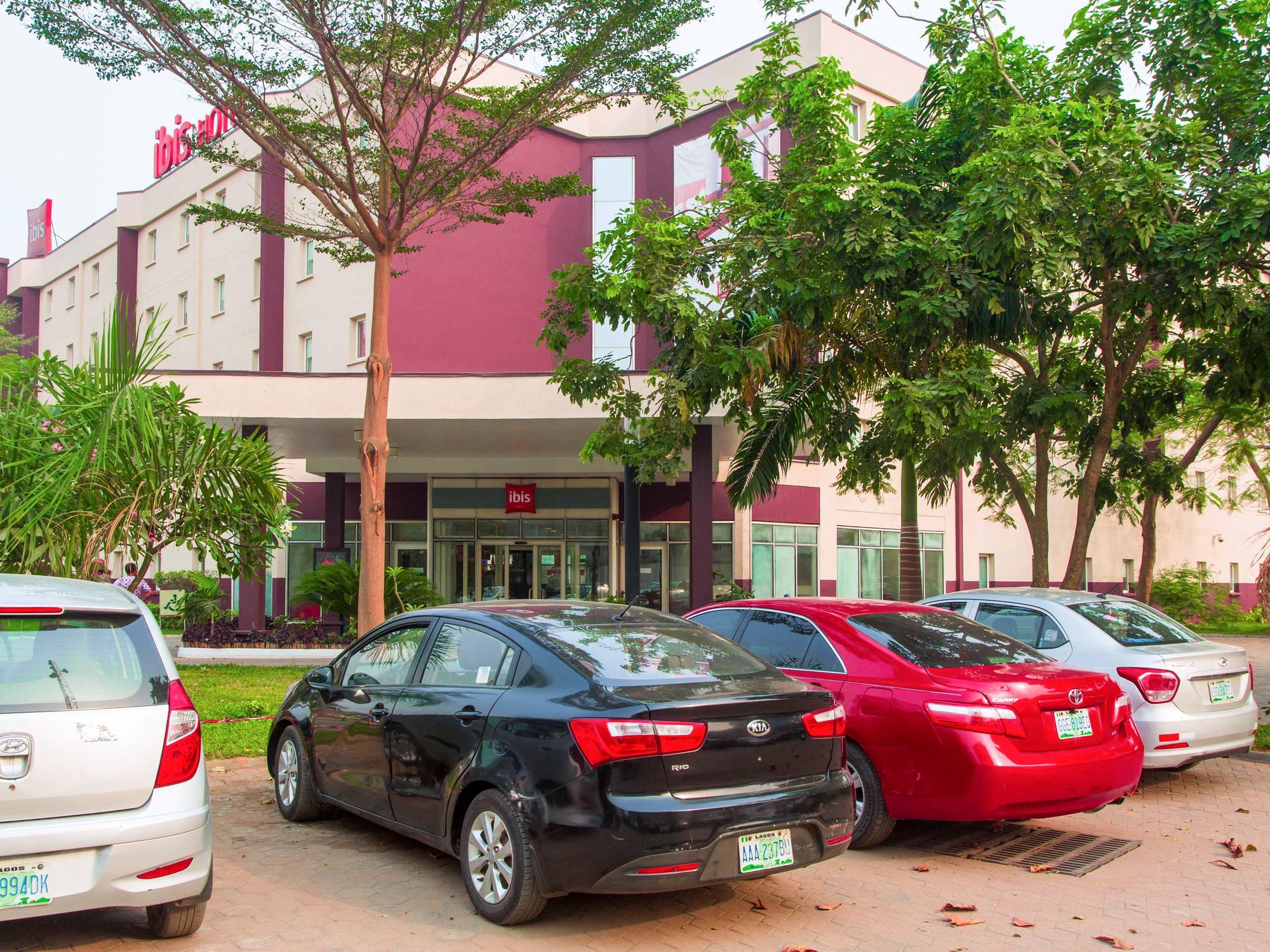 Ibis Lagos Airport Ikeja Buitenkant foto