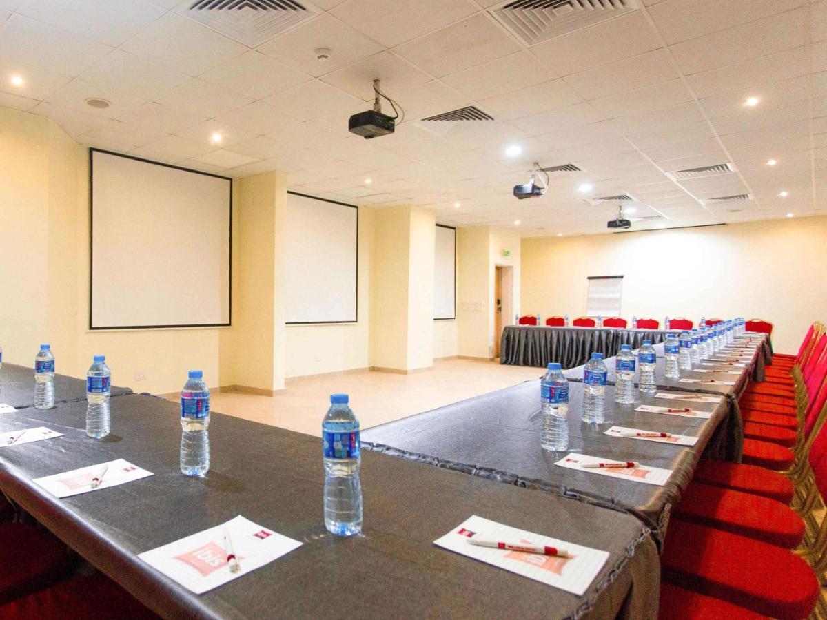 Ibis Lagos Airport Ikeja Buitenkant foto