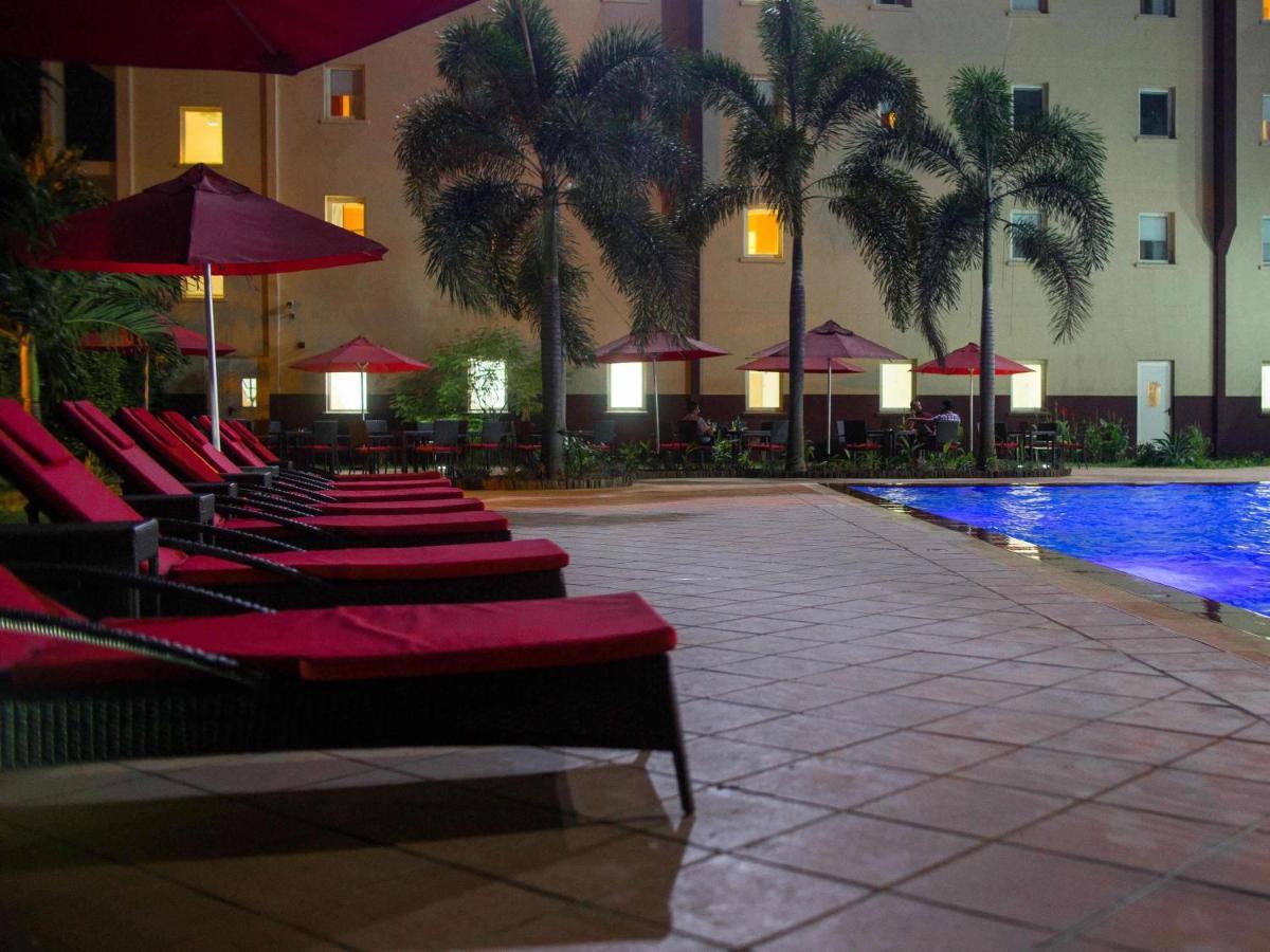 Ibis Lagos Airport Ikeja Buitenkant foto